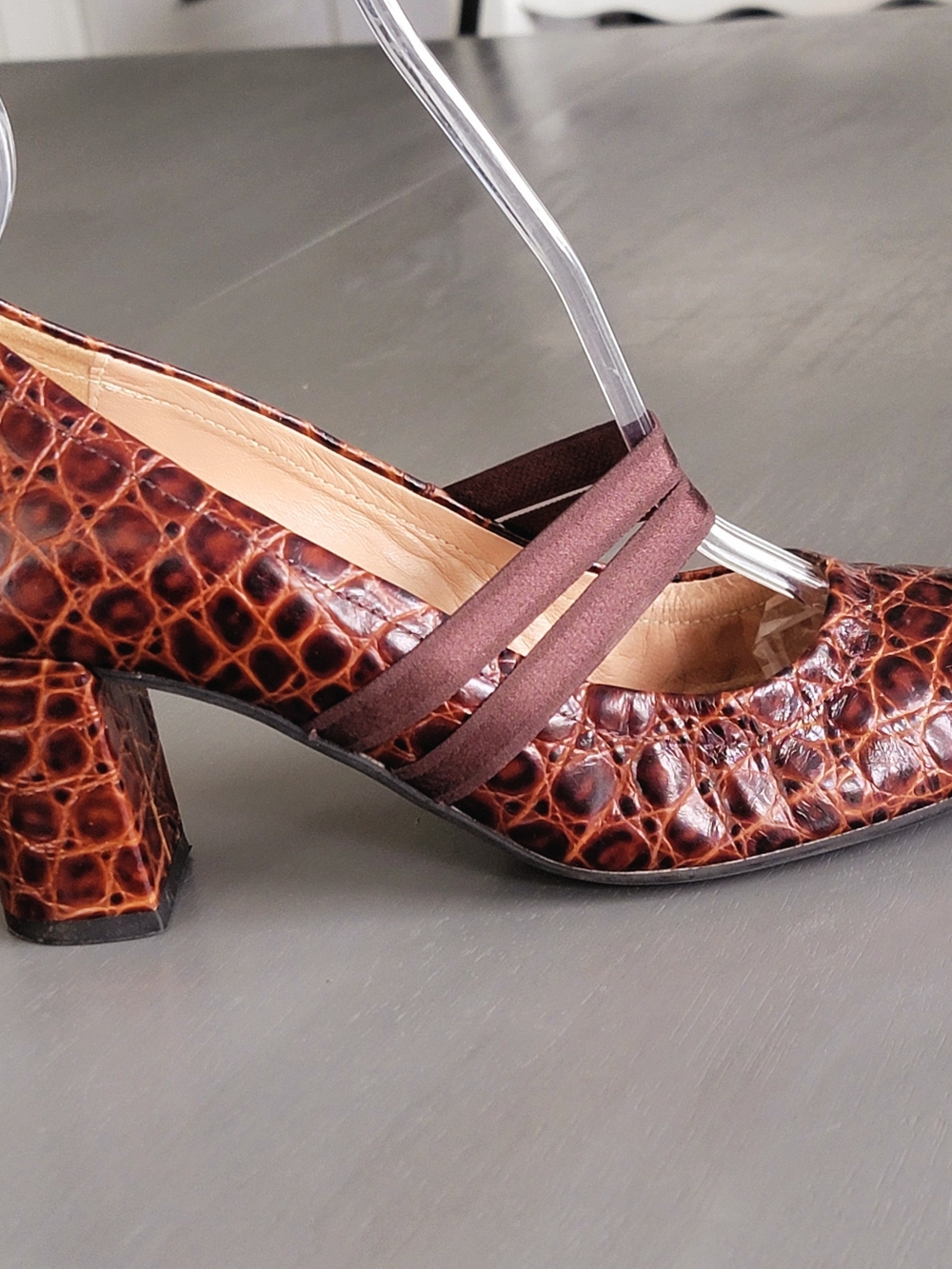 Anyi Lu Italian Brown Croc Embossed Patent Leather Mary Jane Heels Size 37
